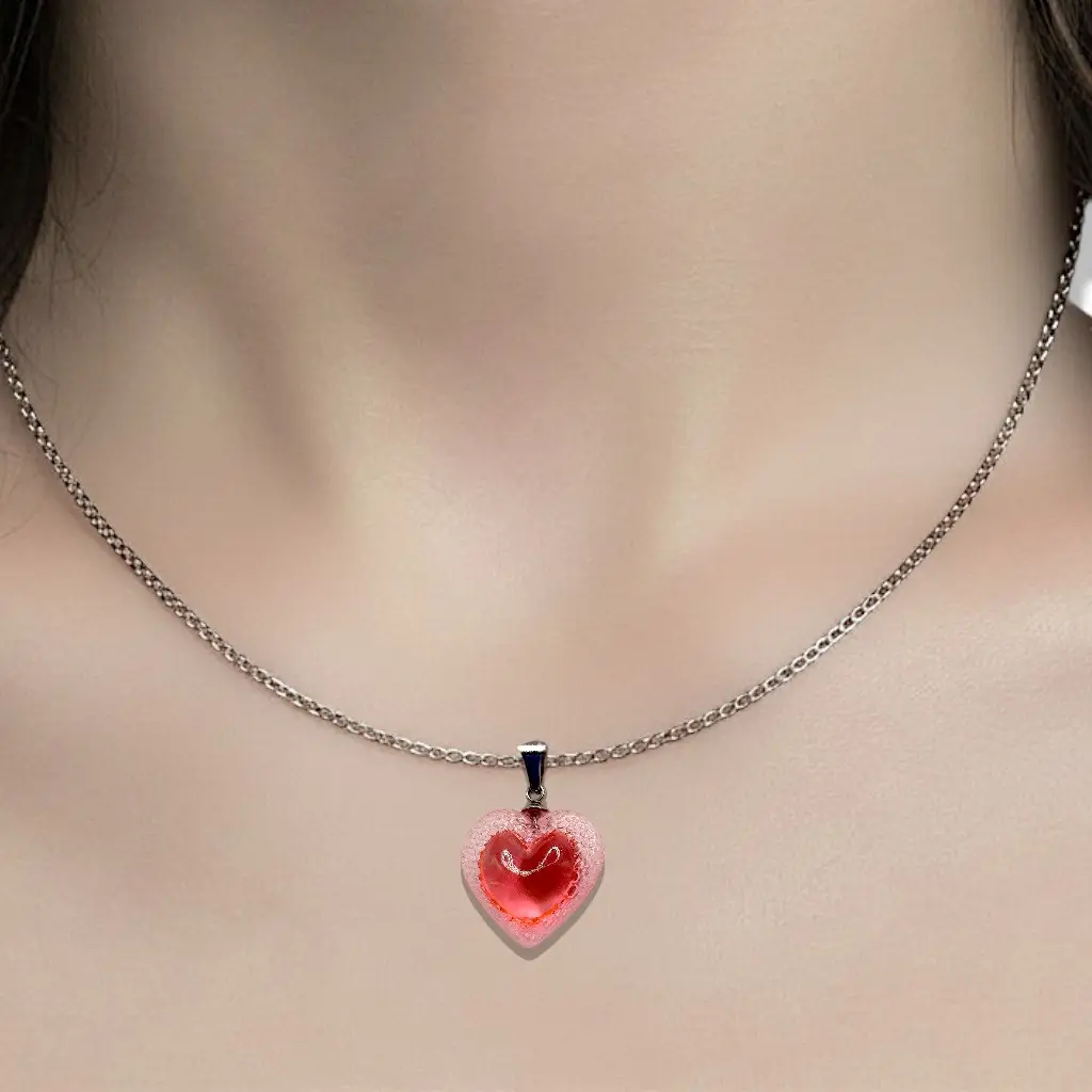 Collier Cœur Voronoï rose avec pendentif en résine imprimée en 3D et chaîne en acier inoxydable, bijou artisanal français