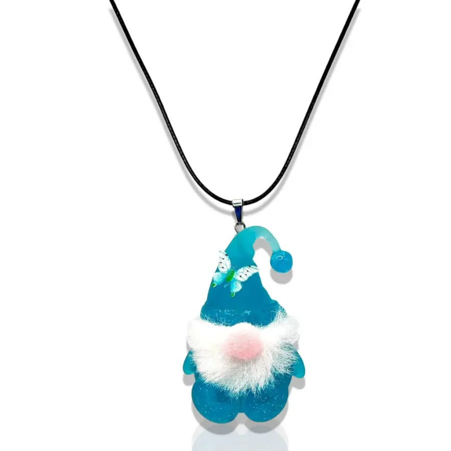 Collier Gnomes bleu en résine imprimée en 3D avec barbe, nez en feutre et chapeau décoré d’un papillo