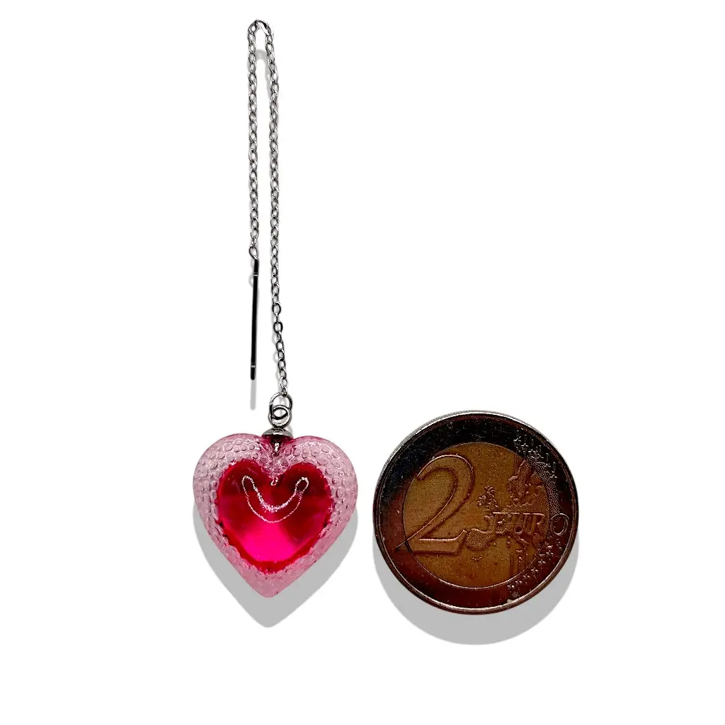 boucle d’oreille cœur voronoï chaîne fine cherry avec pièce 2 euros