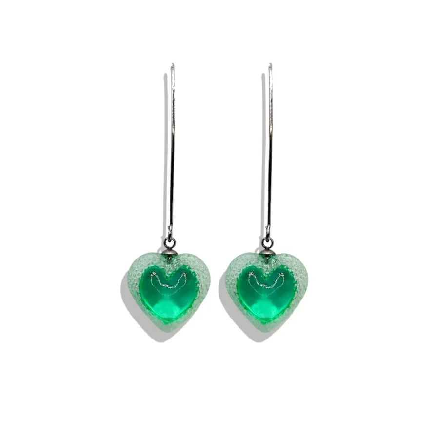 paire de boucles d’oreilles cœur voronoï vert long crochet