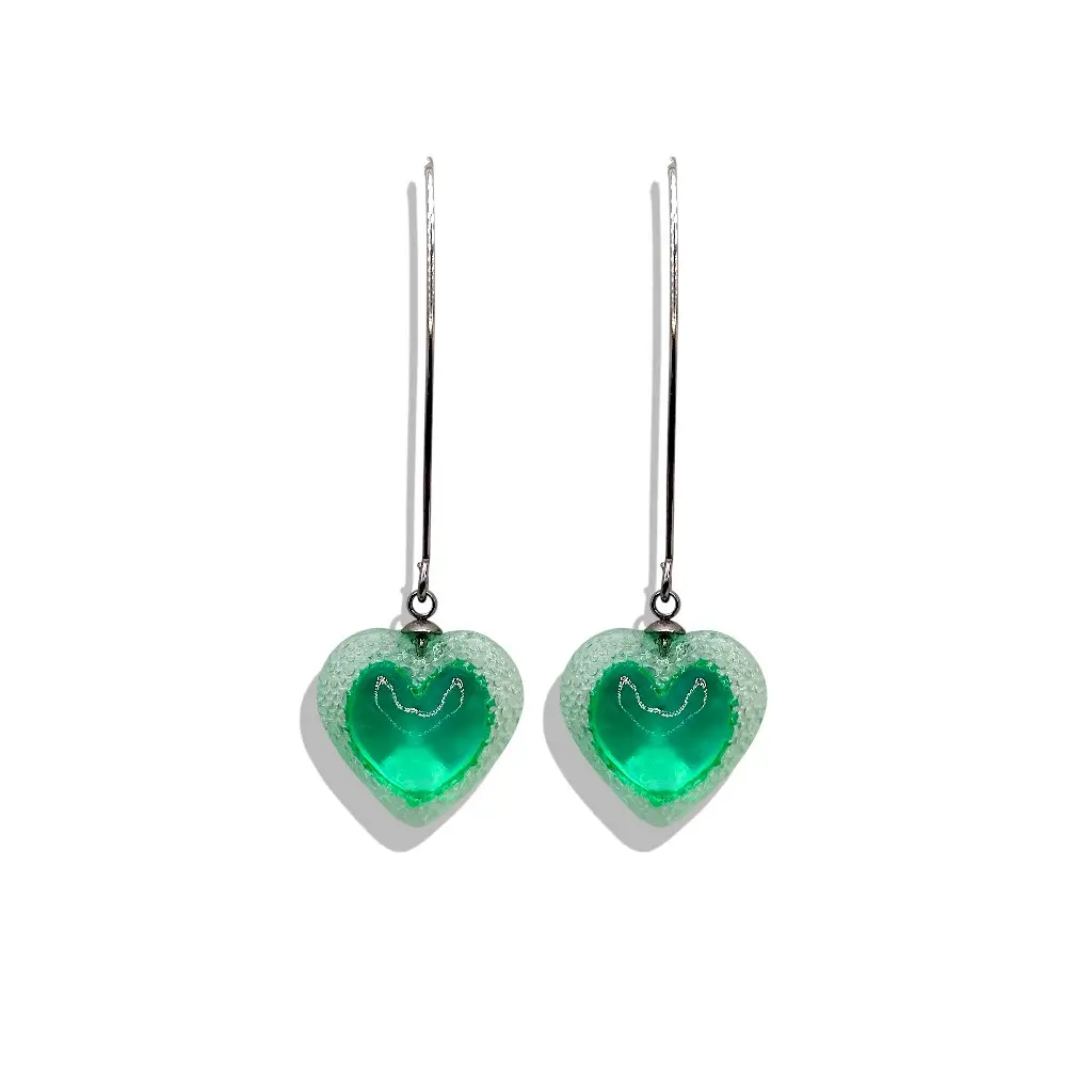paire de boucles d’oreilles cœur voronoï vert long crochet