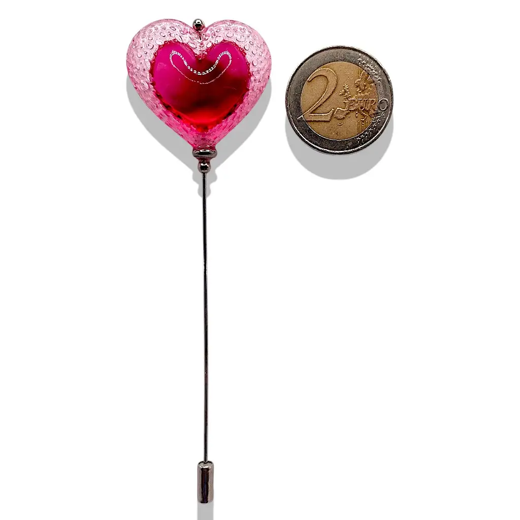 Fibule cœur Voronoï cherry en résine avec pièce de 2 euros pour référence taille