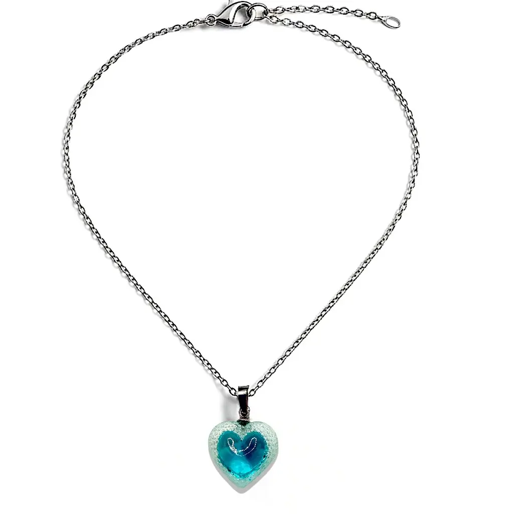Collier en acier inoxydable avec pendentif Cœur Voronoï en résine bleue, design artistique et raffiné