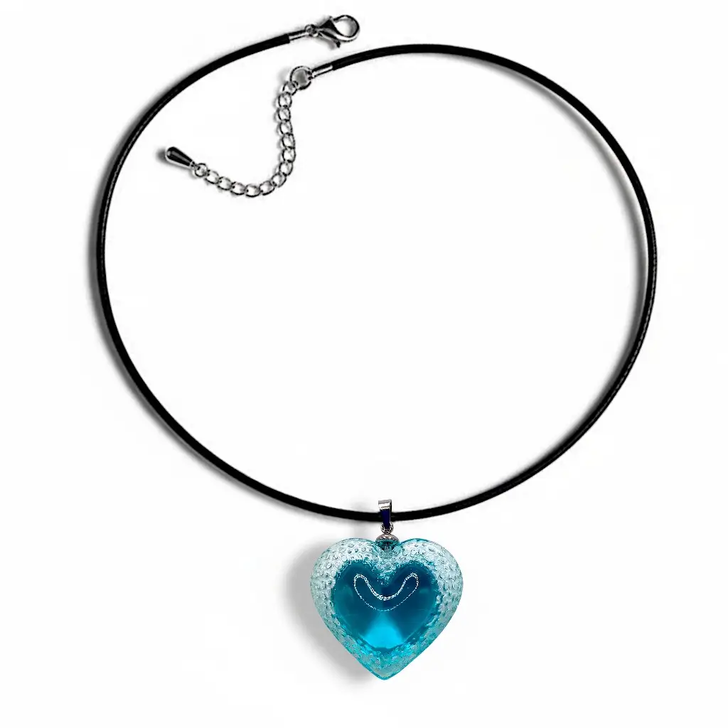 Grand pendentif cœur Voronoï bleu en résine avec cordon en cuir noir de 3 mm