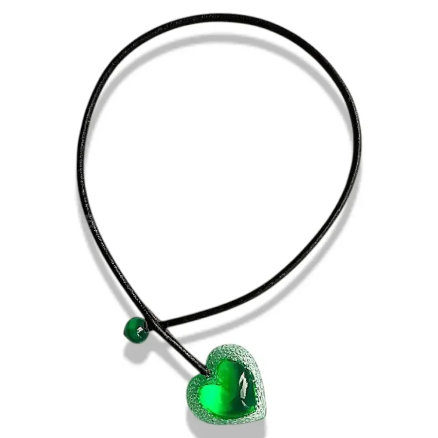 Collier élégant en cuir noir de 4 mm avec pendentif vert Cœur Voronoï