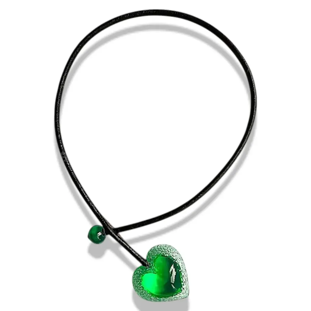 Collier élégant en cuir noir de 4 mm avec pendentif vert Cœur Voronoï
