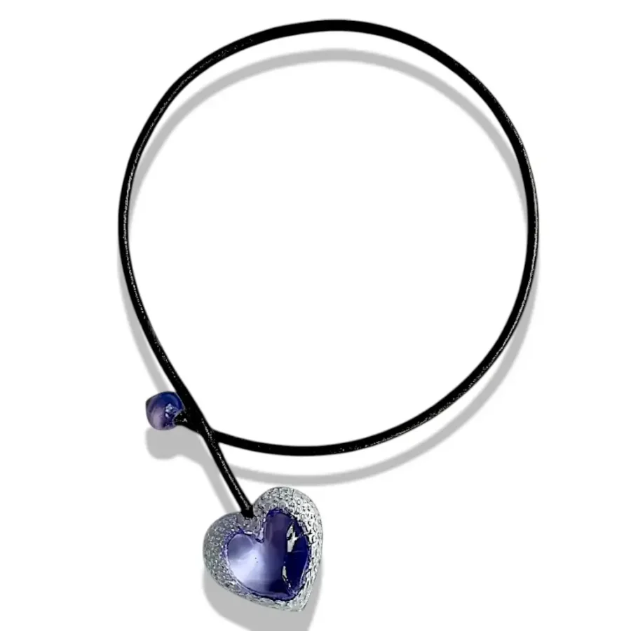 Collier élégant en cuir noir de 4 mm avec pendentif violet Cœur Voronoï